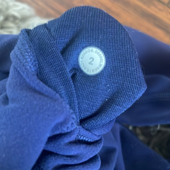 Lululemon Blue Logo Leggings - Picture 4 of 4